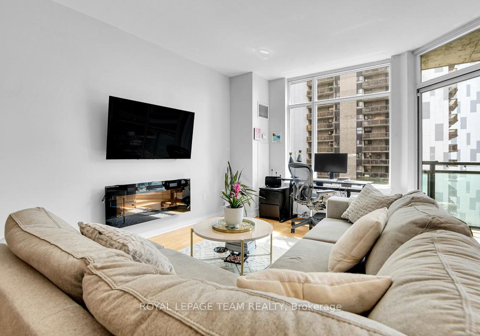 570-laurier-avenue-w-ottawa-ontario-x12703604
