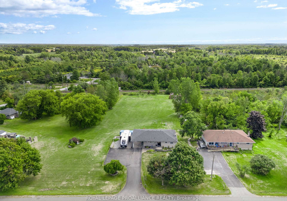 16395-highway-2-highway-quinte-west-ontario-x12704248