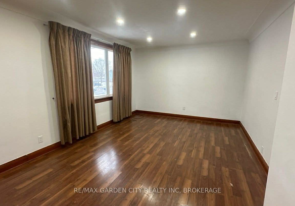 6688-bellevue-street-niagara-falls-ontario-x12704786