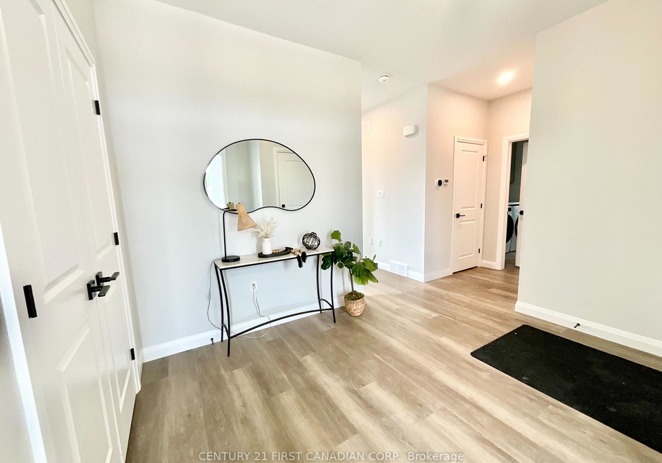 6-sheldabren-street-north-middlesex-ontario-x12704838