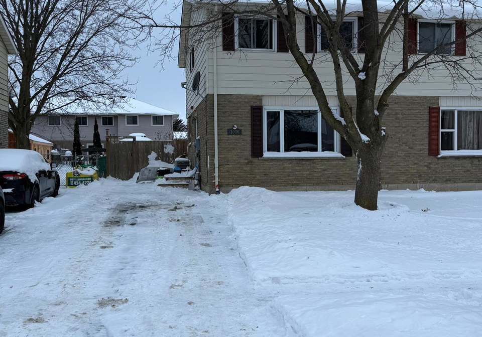 1086-canfield-crescent-woodstock-ontario-x12705300