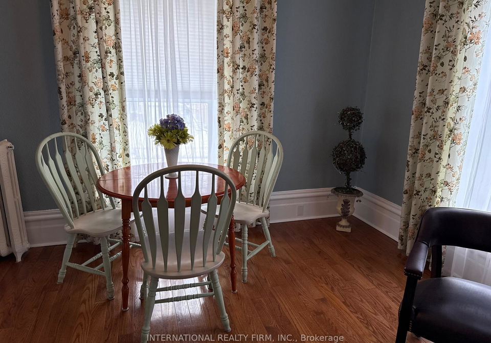 261-smith-street-wellington-north-ontario-x12705850