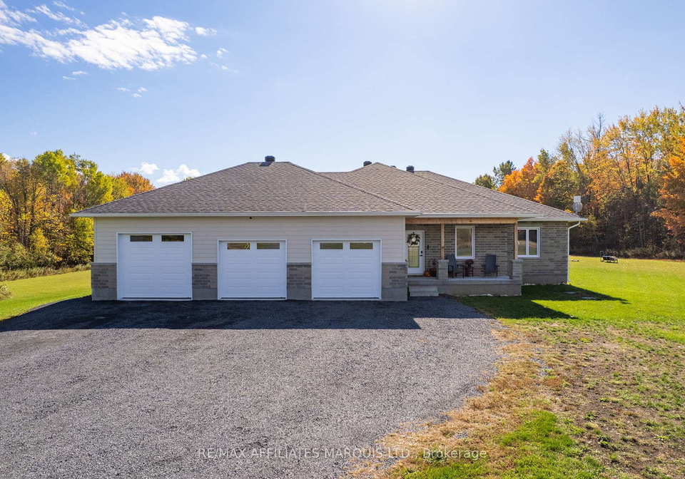 17026-myers-road-south-stormont-ontario-x12705964