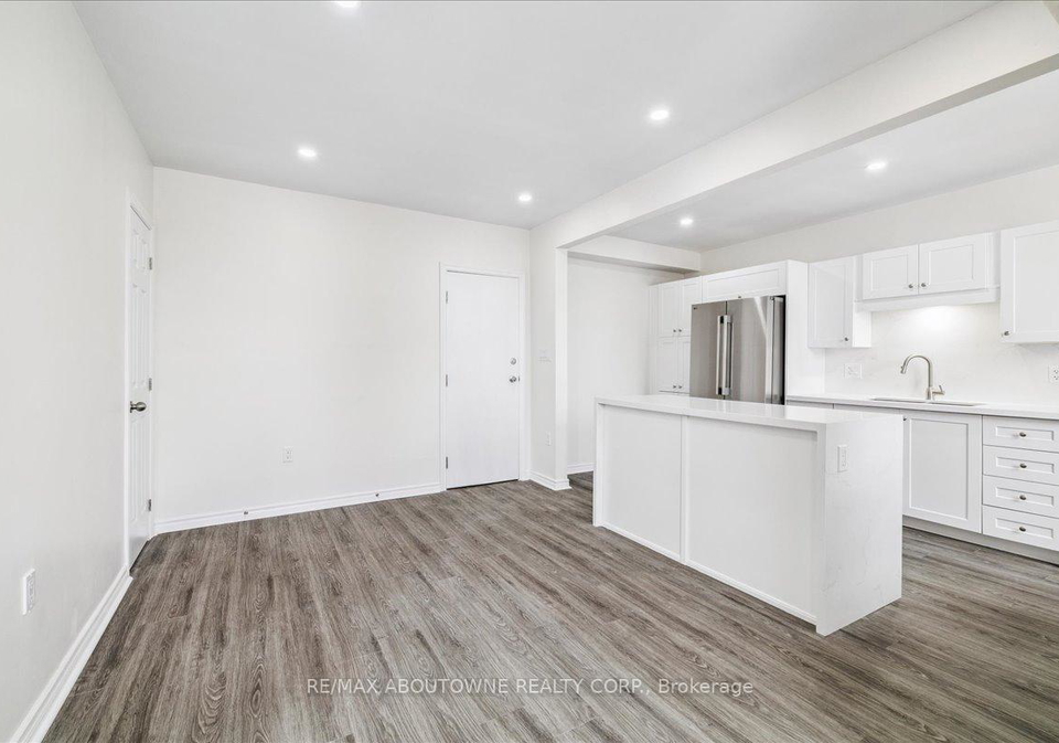 68-e-peel-street-e-norfolk-ontario-x12706256
