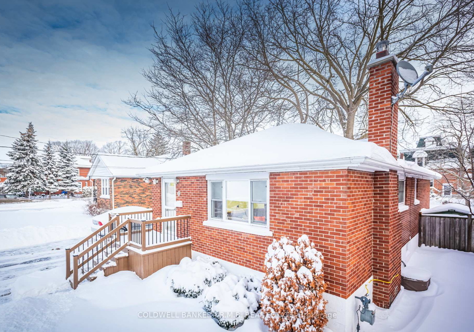17-queen-street-quinte-west-ontario-x12706336