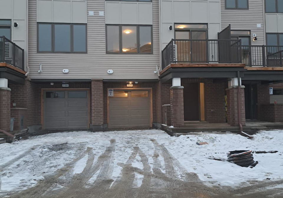 734-chromite-private-ottawa-ontario-x12706832