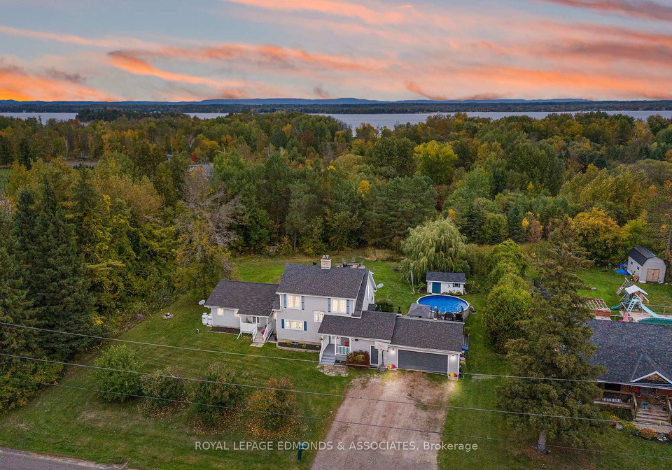 113-golf-course-road-laurentian-valley-ontario-x12706974