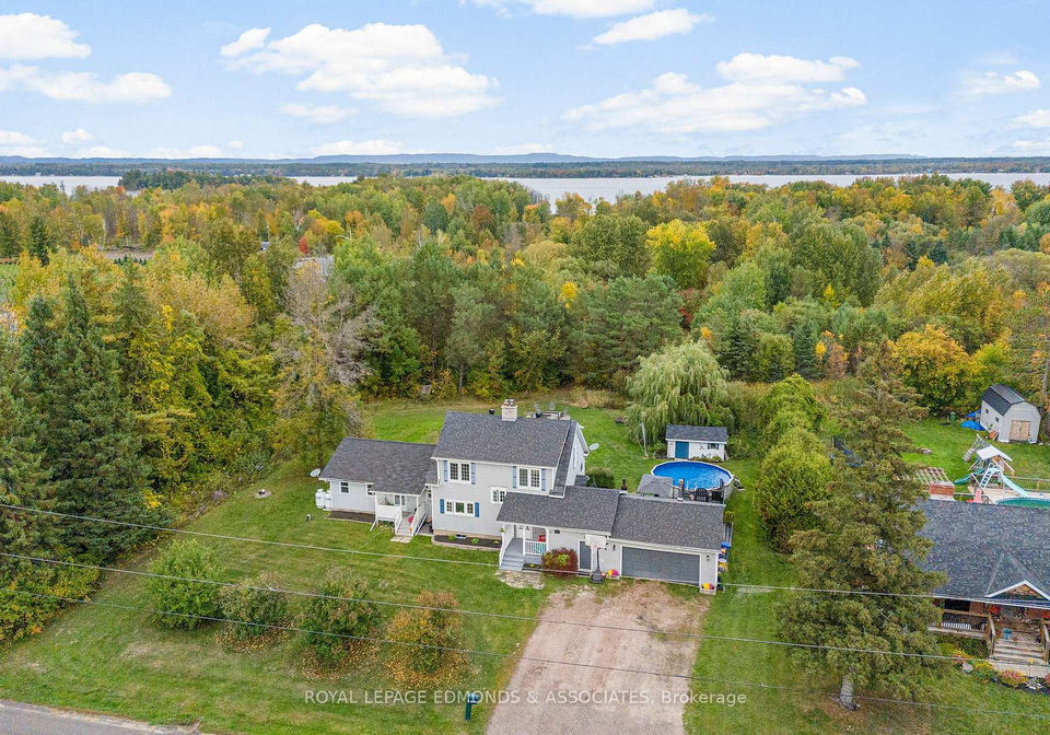 113-golf-course-road-laurentian-valley-ontario-x12706974