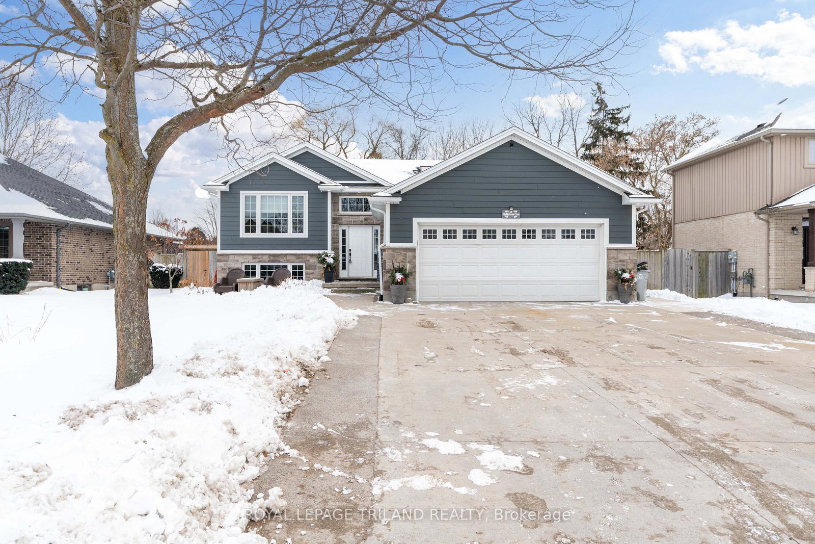 42-fieldstone-crescent-middlesex-centre-ontario-x12708346