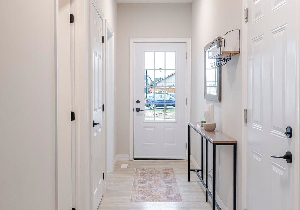 27-dayton-court-prince-edward-county-ontario-x12708372