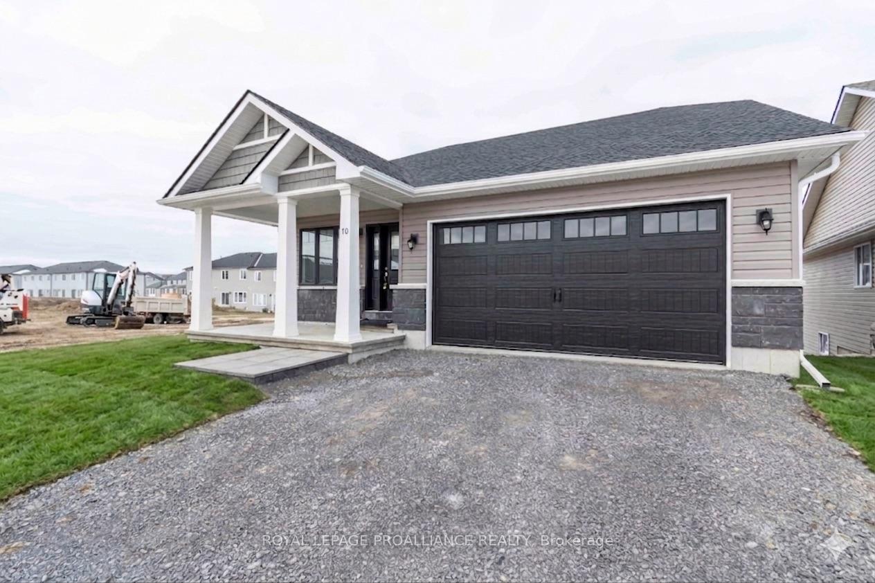 70-stirling-crescent-prince-edward-county-ontario-x12709238