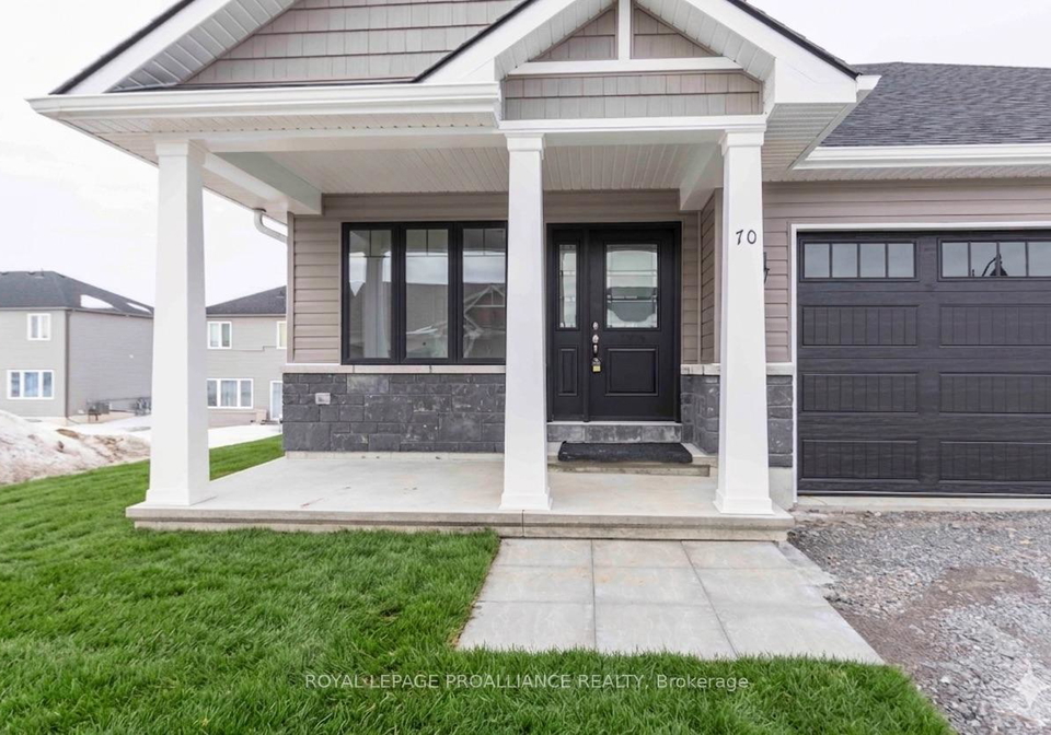 70-stirling-crescent-prince-edward-county-ontario-x12709238