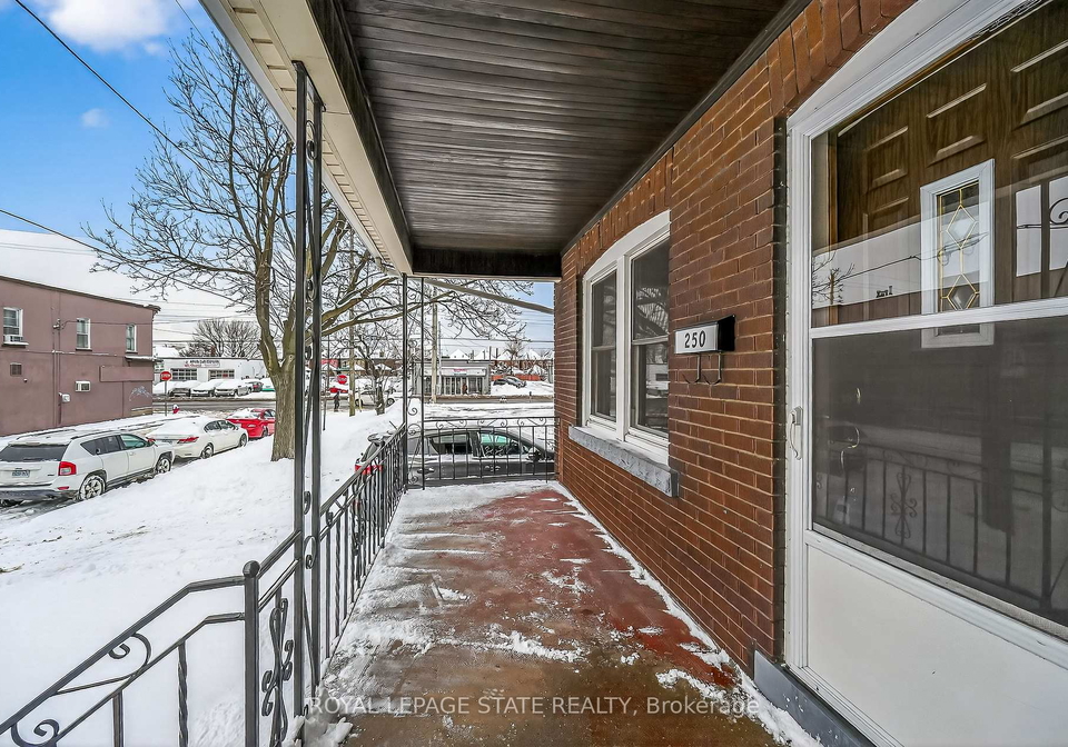 250-glendale-avenue-n-hamilton-ontario-x12709718