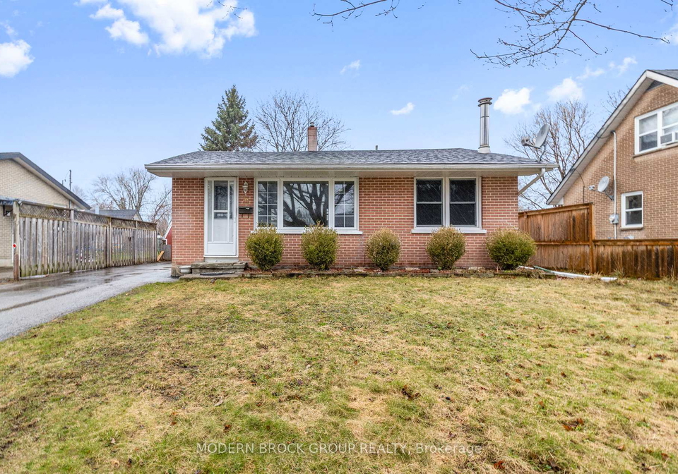 94-bisley-crescent-brockville-ontario-x12709970