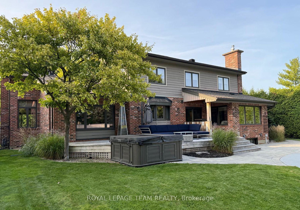 36-halldorson-crescent-kanata-ontario-x12710432