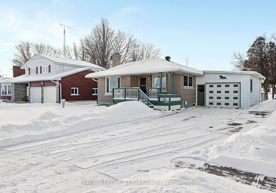 30-elizabeth-drive-south-dundas-ontario-x12710764