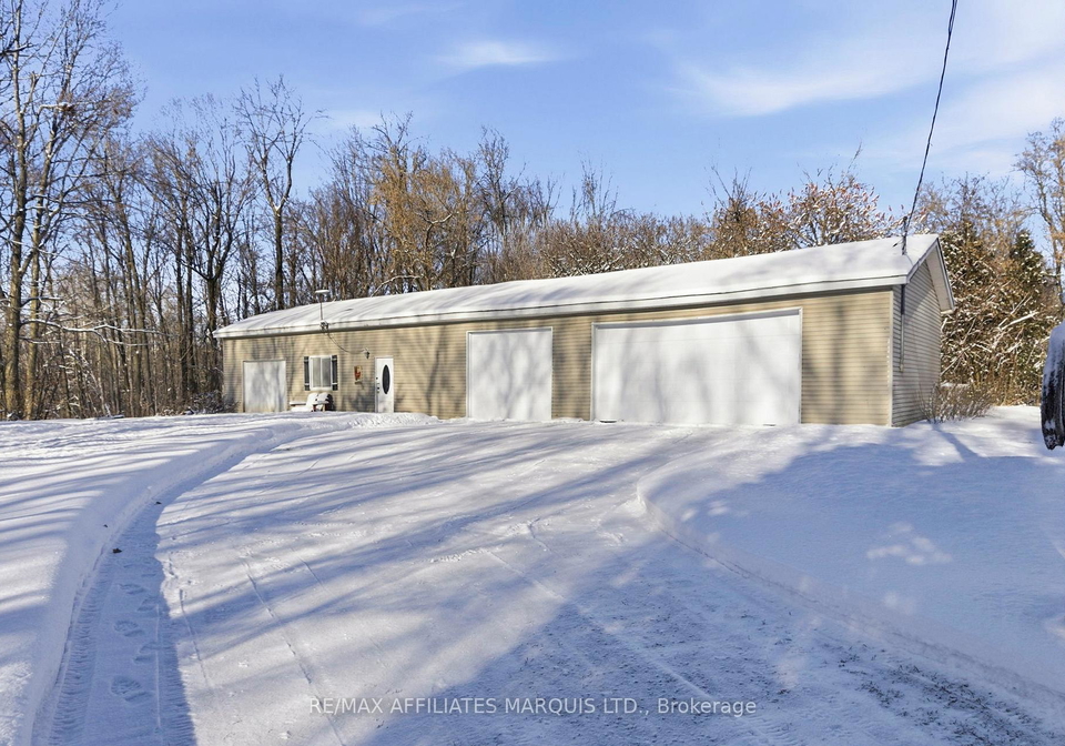 18723-county-18-road-south-glengarry-ontario-x12711812