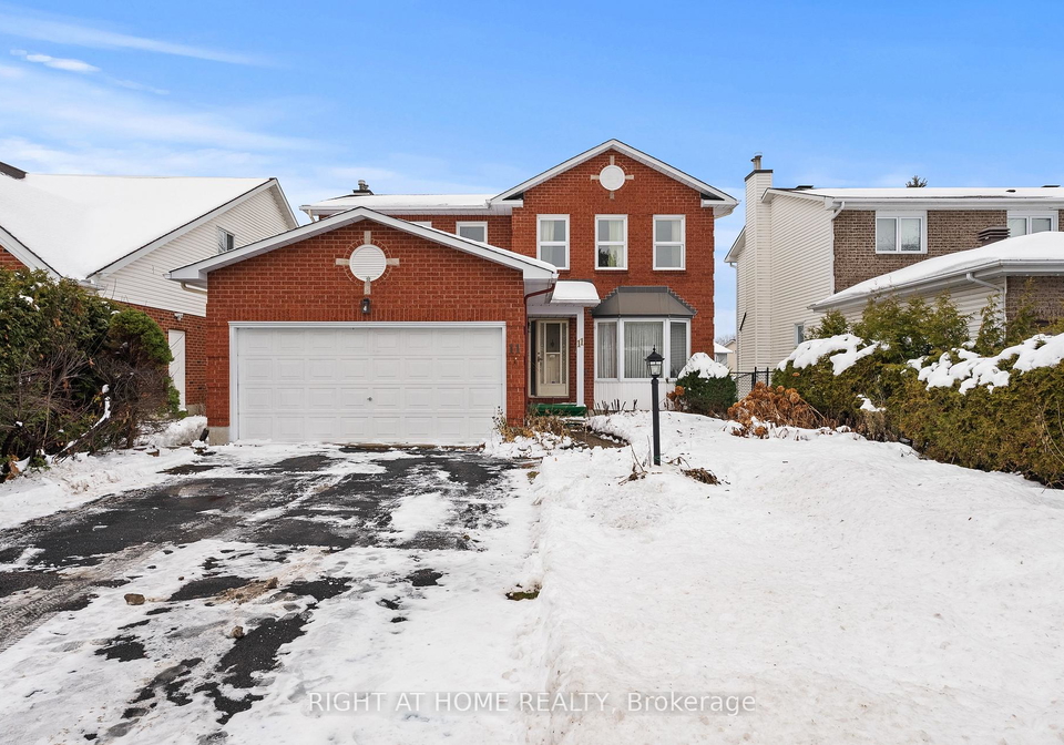11-kluane-ridge-kanata-ontario-x12712260