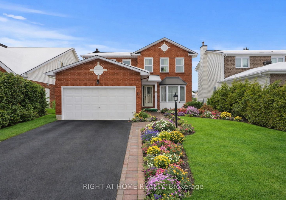 11-kluane-ridge-kanata-ontario-x12712260