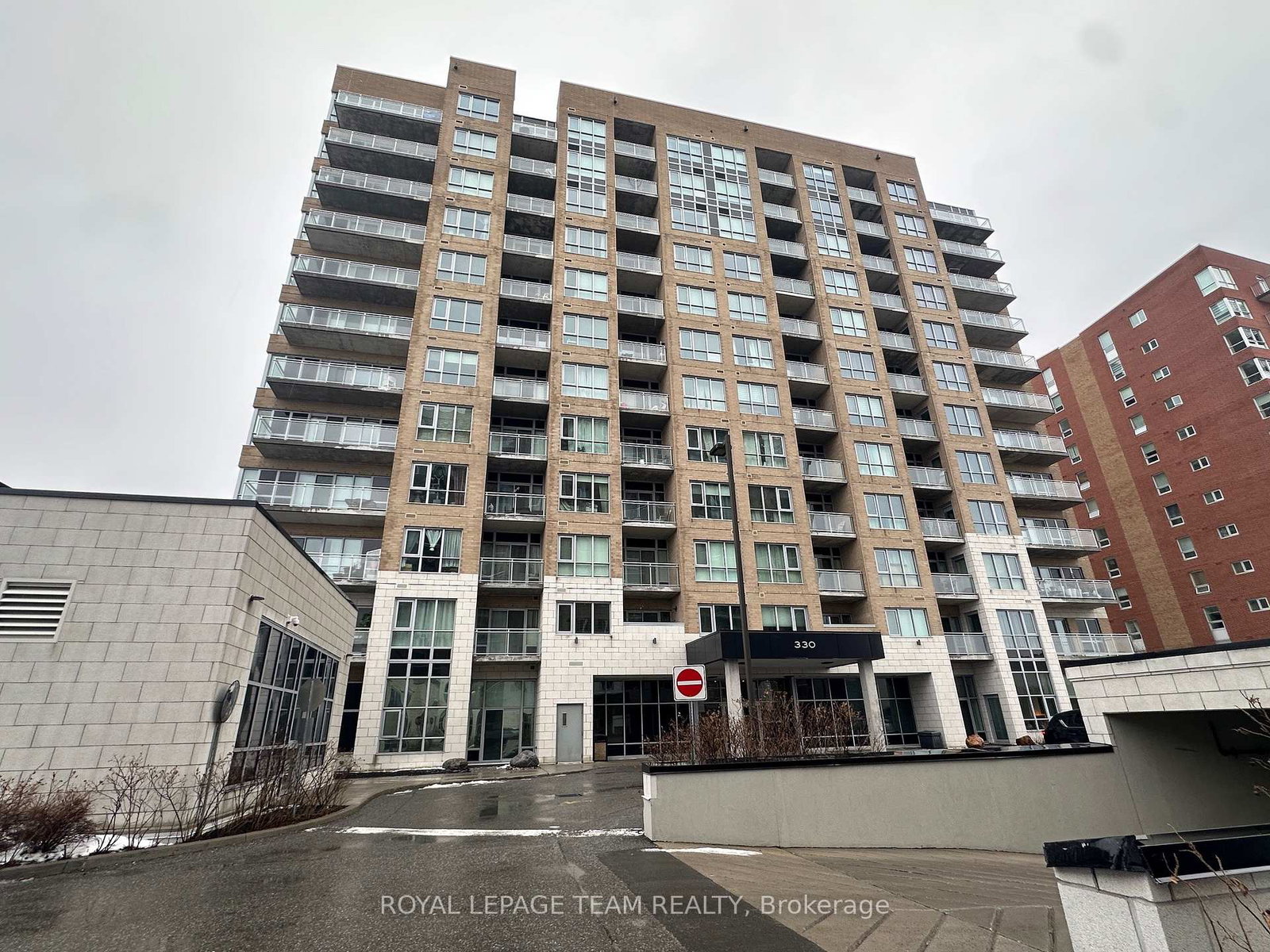 330-titan-private-cityview-parkwoods-hills-rideau-shore-ottawa-ontario-x12712278