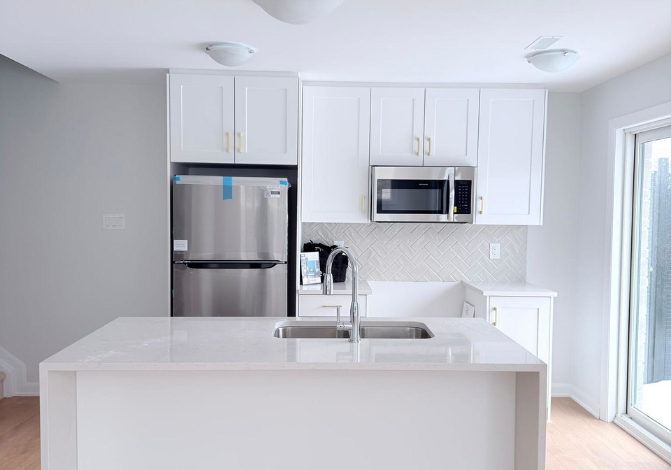 1233-creekway-private-kanata-ontario-x12713030