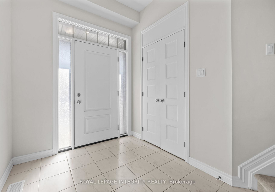 825-indica-street-ottawa-ontario-x12713118