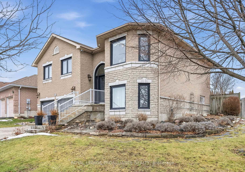 236-parkview-hills-drive-cobourg-ontario-x12713578