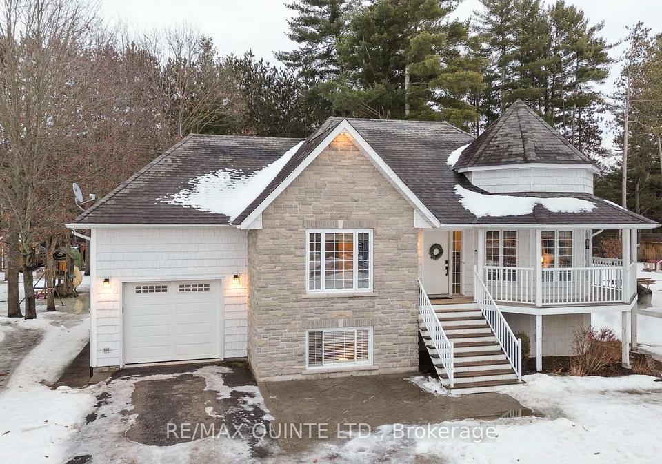 40-charles-court-tweed-ontario-x12713588
