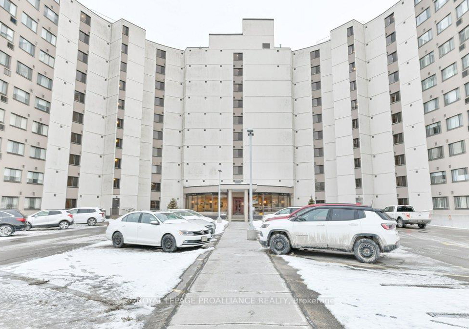 2-s-front-street-belleville-ontario-x12713870