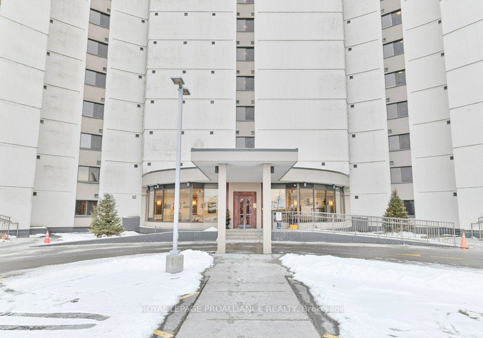 2-s-front-street-belleville-ontario-x12713870
