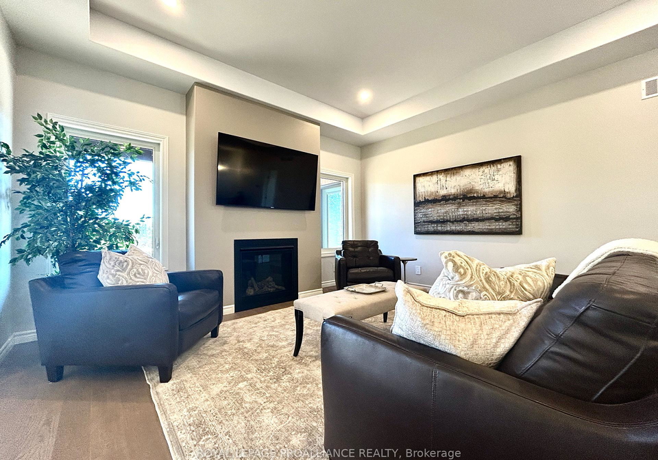 130-stonecrest-boulevard-quinte-west-ontario-x12714100