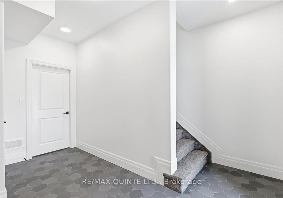 113-buchanan-street-prince-edward-county-ontario-x12714828