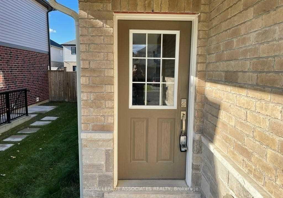 7743-shaw-street-niagara-falls-ontario-x12714920