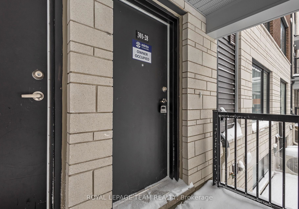 301-glenroy-gilbert-drive-ottawa-ontario-x12715198