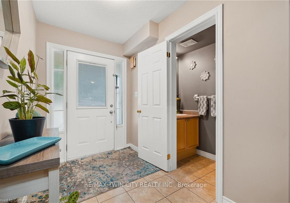 250-ainsle-street-s-cambridge-ontario-x12715606