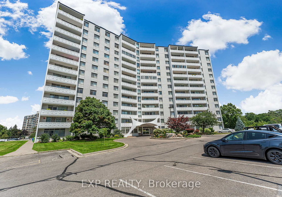 15-towering-heights-boulevard-st-catharines-ontario-x12715982