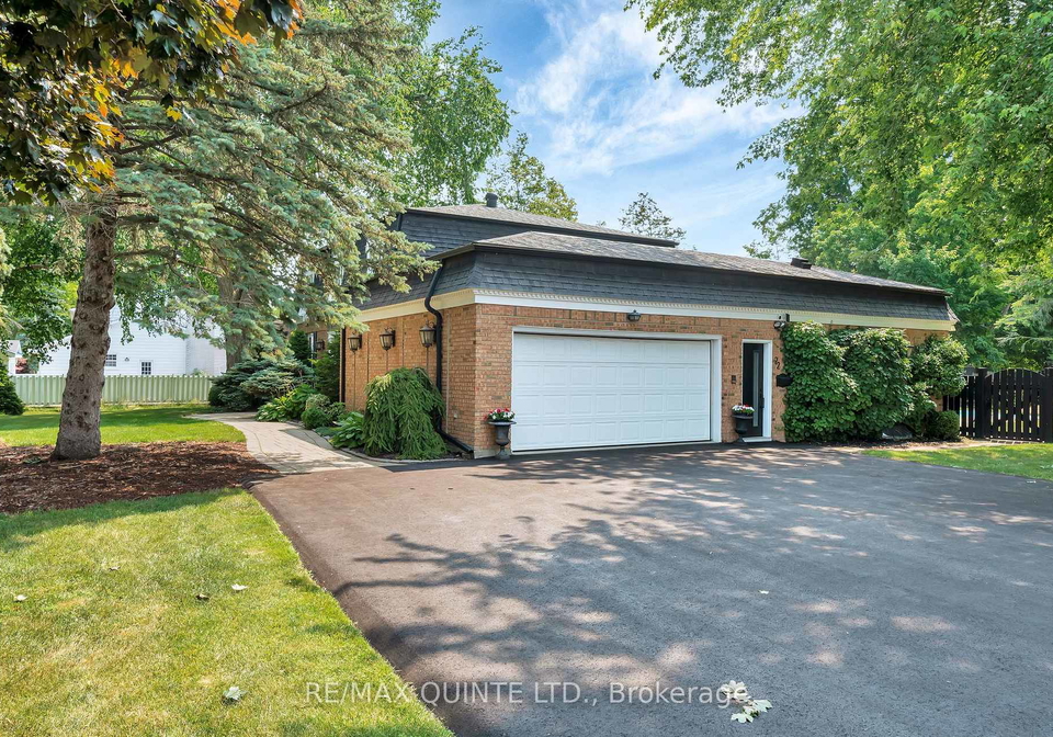 22-forest-hill-crescent-belleville-ontario-x12716000