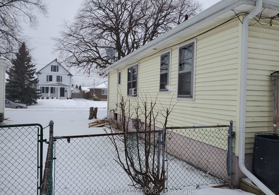 245-bowen-road-fort-erie-ontario-x12716130