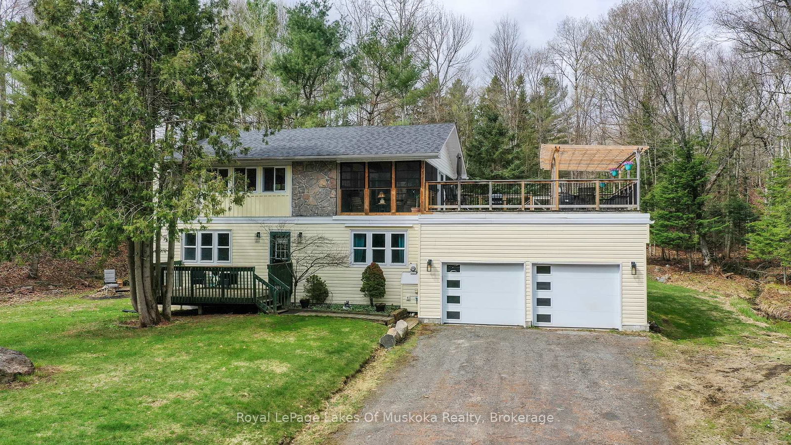 256-woodland-drive-huntsville-ontario-x12716700