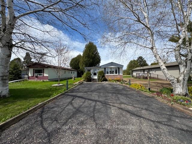 302694-douglas-street-west-grey-ontario-x12716852