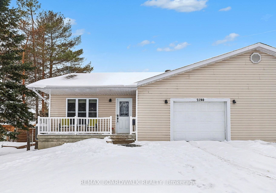 2190-valley-street-north-stormont-ontario-x12717158
