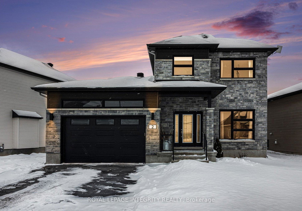 2-richer-street-north-stormont-ontario-x12717742
