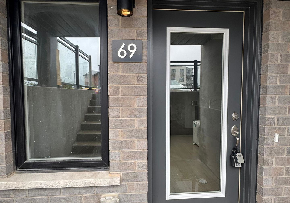 940-st-david-street-n-centre-wellington-ontario-x12718320