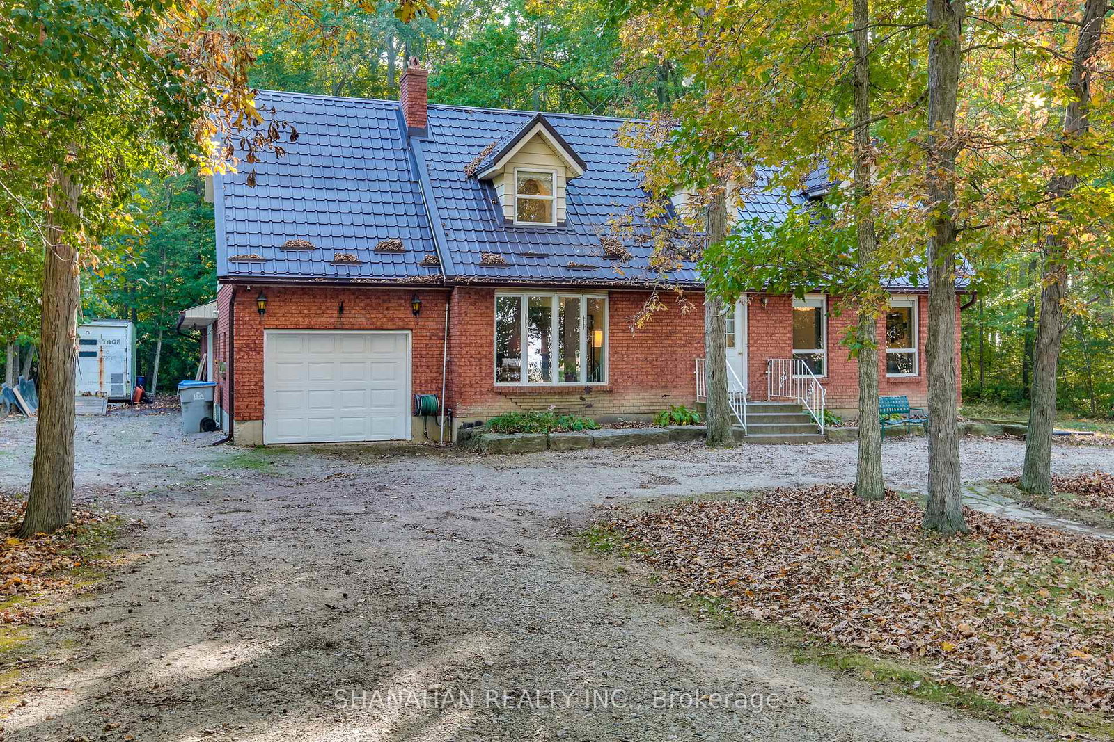 4690-forest-road-brooke-alvinston-ontario-x12718592
