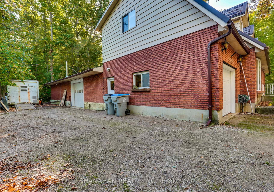 4690-forest-road-brooke-alvinston-ontario-x12718592