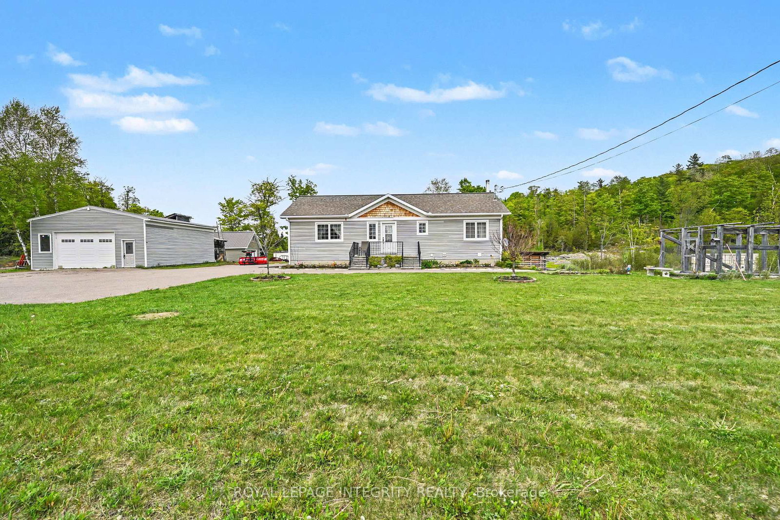 8688-hwy-511-highway-lanark-highlands-ontario-x12719020