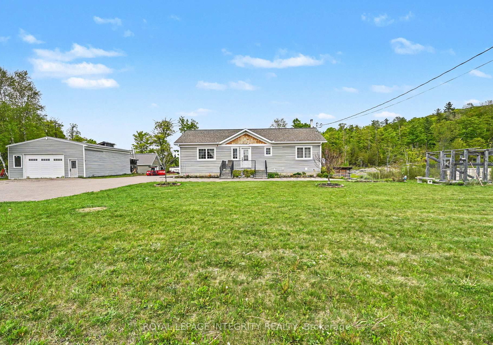 8688-hwy-511-highway-lanark-highlands-ontario-x12719020