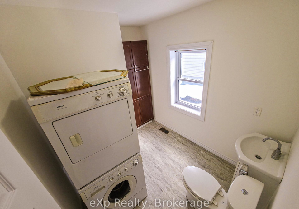 20-high-street-mapleton-ontario-x12719260