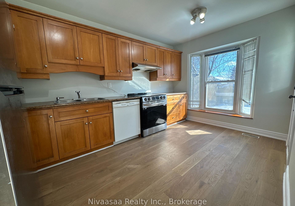 71-pathfinder-crescent-kitchener-ontario-x12719270