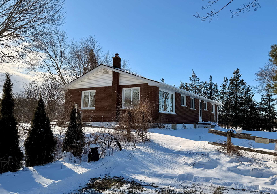 32626-clarendon-street-w-wainfleet-ontario-x12719540